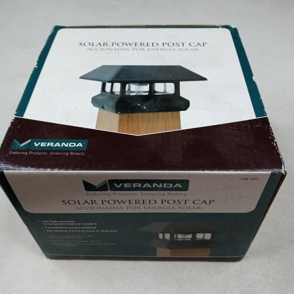 Solar Powered LED 4" x 4" BLACK Post Cap Light (Ac - Picture 1 of 7